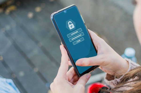 Maîtrisez logiciels et applications espions, hacking et sécurité