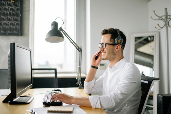Boostez votre performance avec un logiciel srm adapté