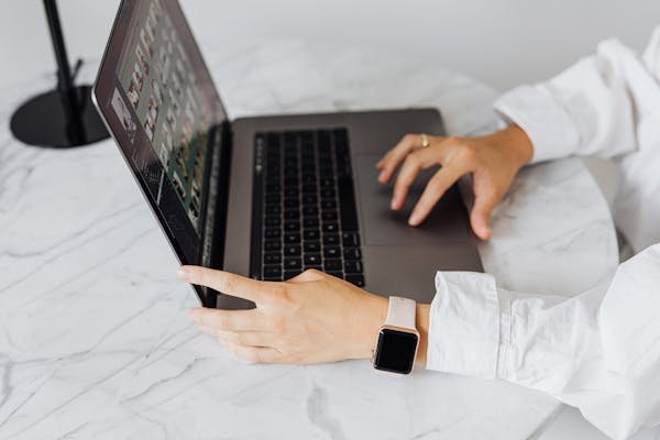 Services de webmaster freelance pour optimiser votre site web