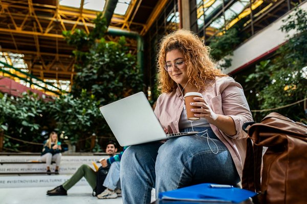 Augmentez votre chiffre d'affaires grâce à un site de parrainage performant